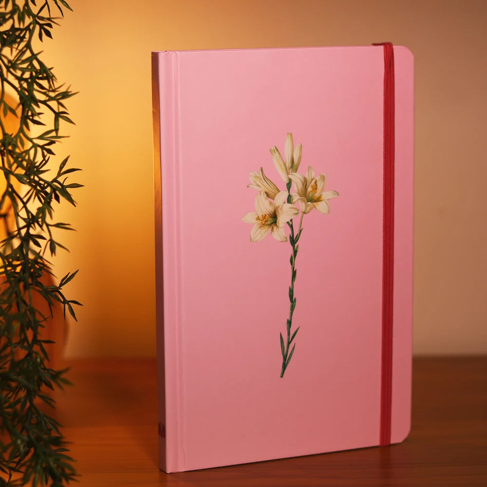 CADERNO MOLESKINE ROSA | COM PAUTA | CAPA LÍRIOS