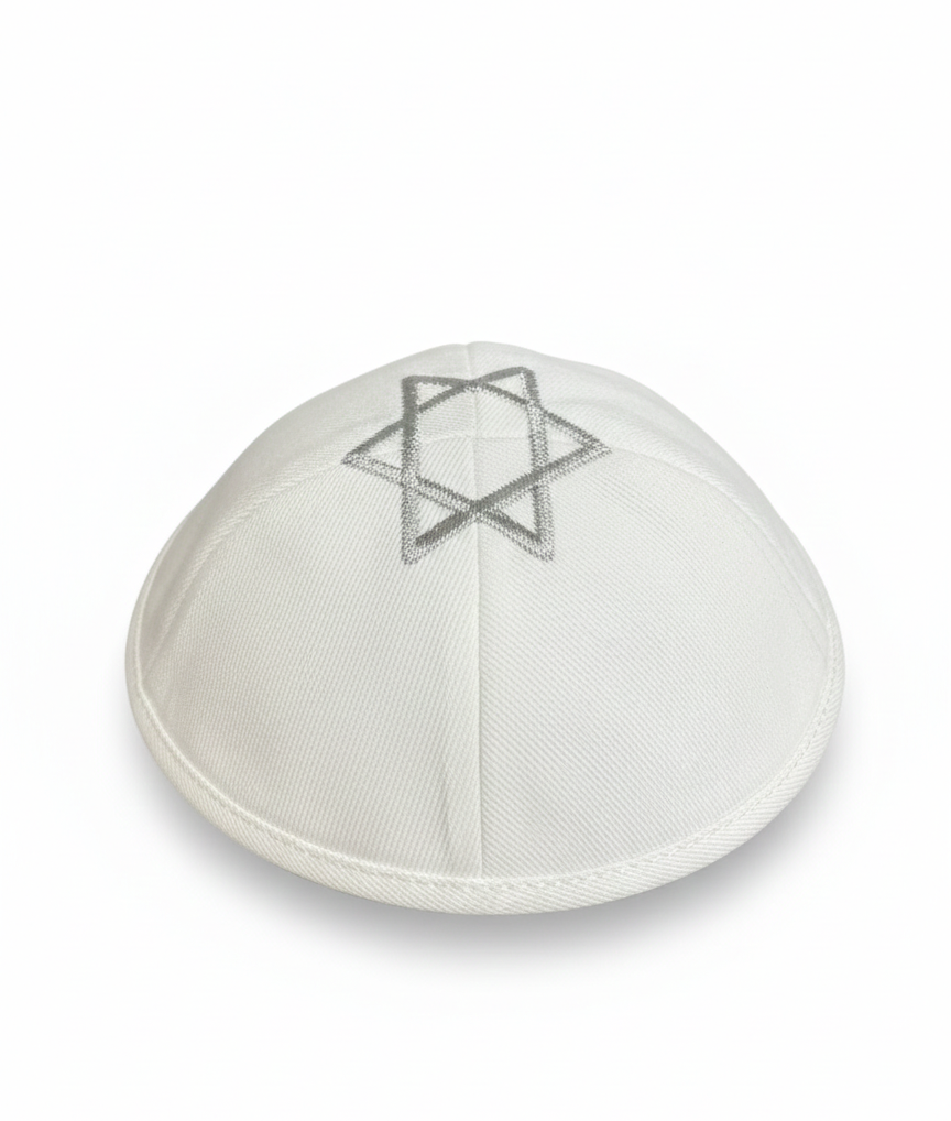 KIPPAH BRANCA BORDADA COM ESTRELA DE DAVI