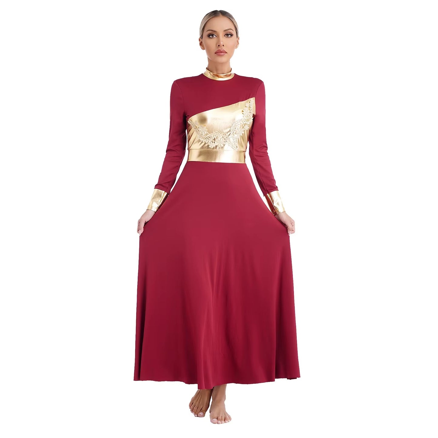 Vestido de Coreografia Metálico com Apliques