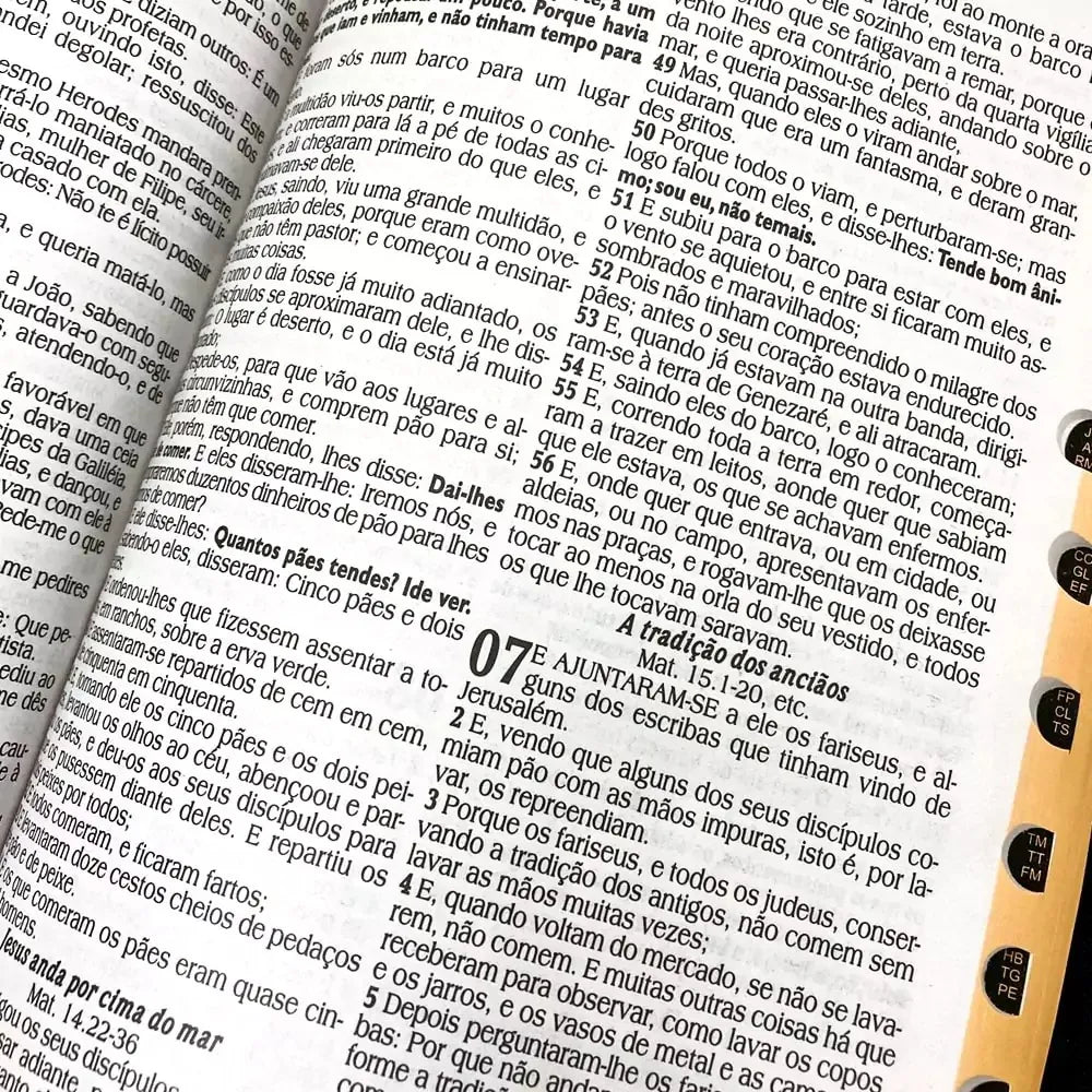 BÍBLIA SAGRADA RC LETRA JUMBO COM FECHO
