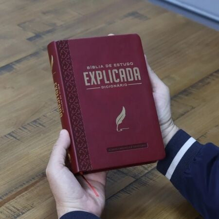 Bíblia de Estudo Explicada ARC c/ Dicionário - Média Vinho