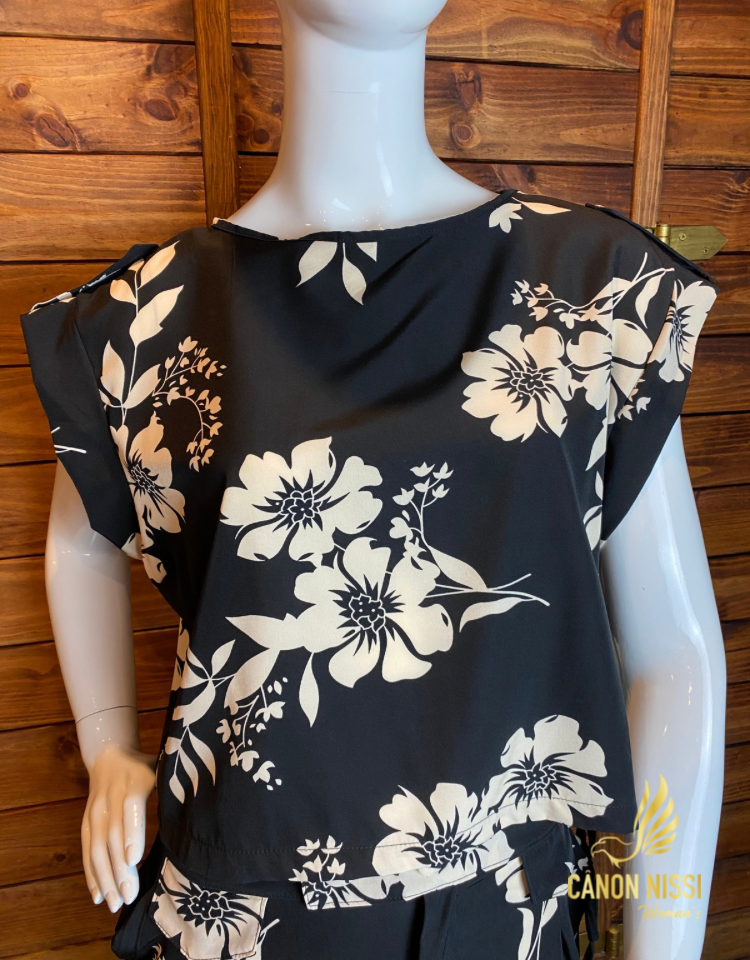 CONJUNTO DE CALÇA E BLUSA FLORAL PLUS SIZE- ISÍS