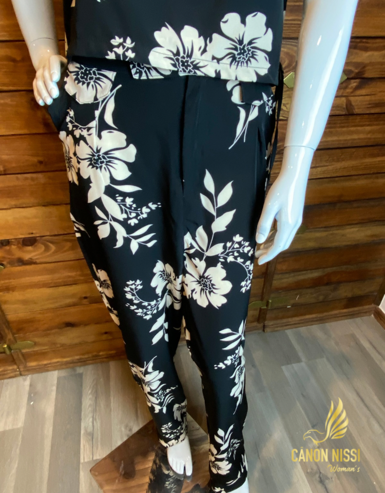 CONJUNTO DE CALÇA E BLUSA FLORAL PLUS SIZE- ISÍS