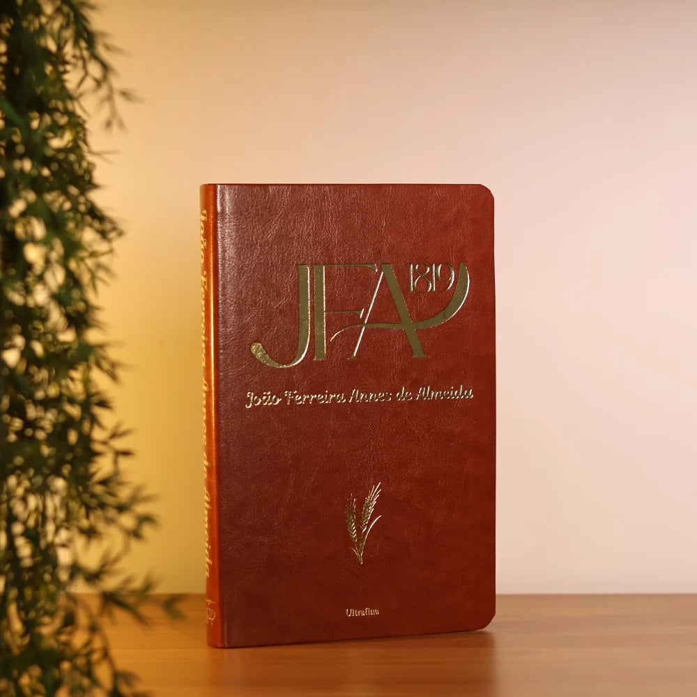 BÍBLIA SAGRADA JOÃO FERREIRA DE ALMEIDA | JFA 1819 | ULTRAFINA | LETRA NORMAL | CAPA LUXO MARROM