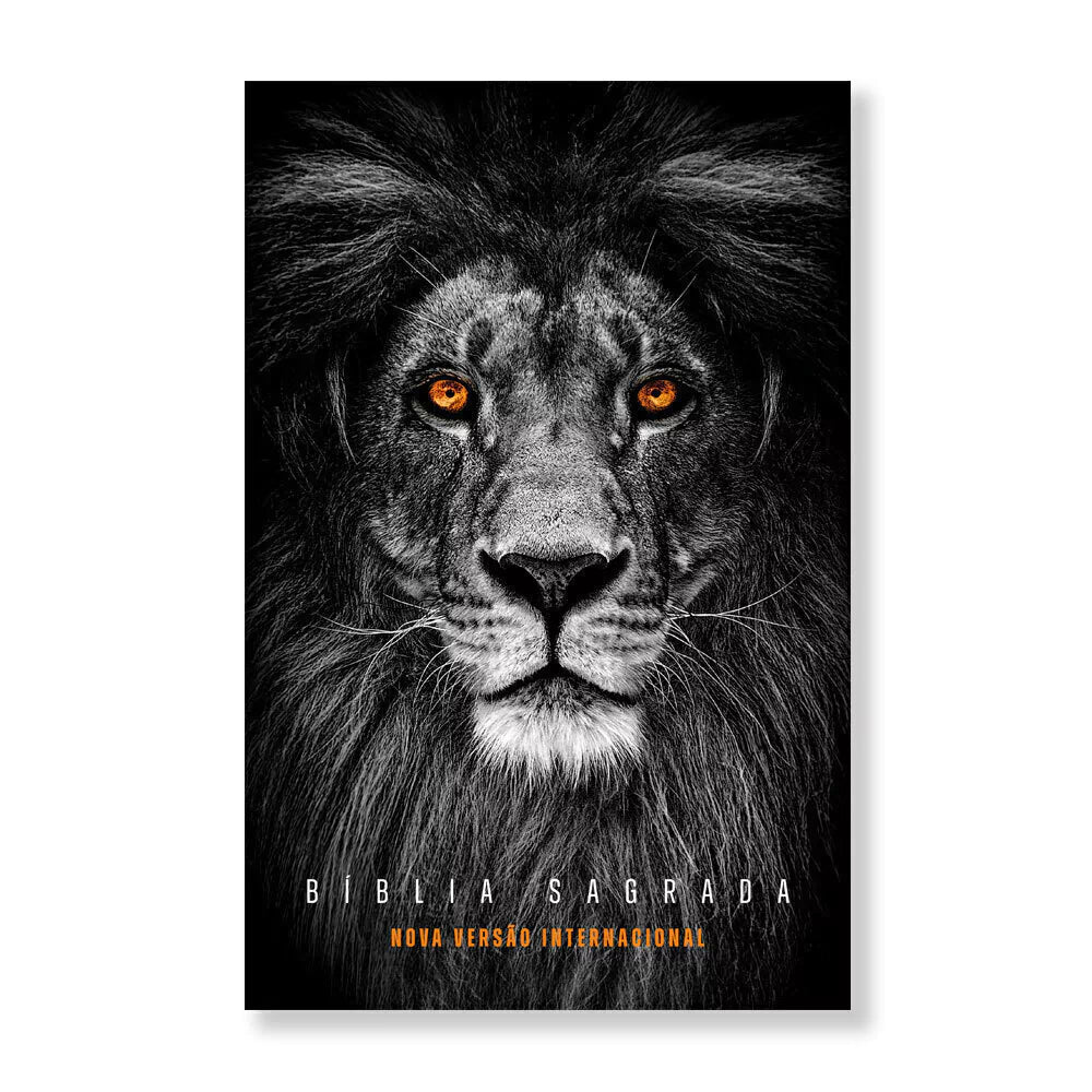 BIBLIA NVI LEAO COM OLHOS DE FOGO
