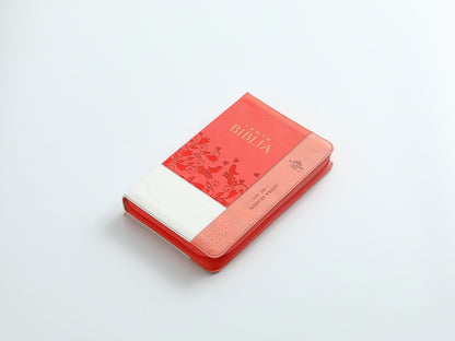 BÍBLIA RVR 1960 MANUAL: ELEGÂNCIA CORAL E PRATICIDADE TOTAL