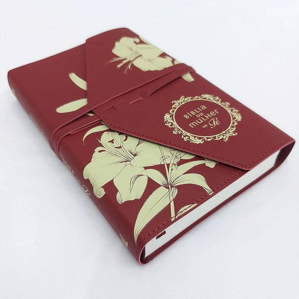 NIV Woman of Faith Bible Pink Cover with Ribbon - Sheila Walsh