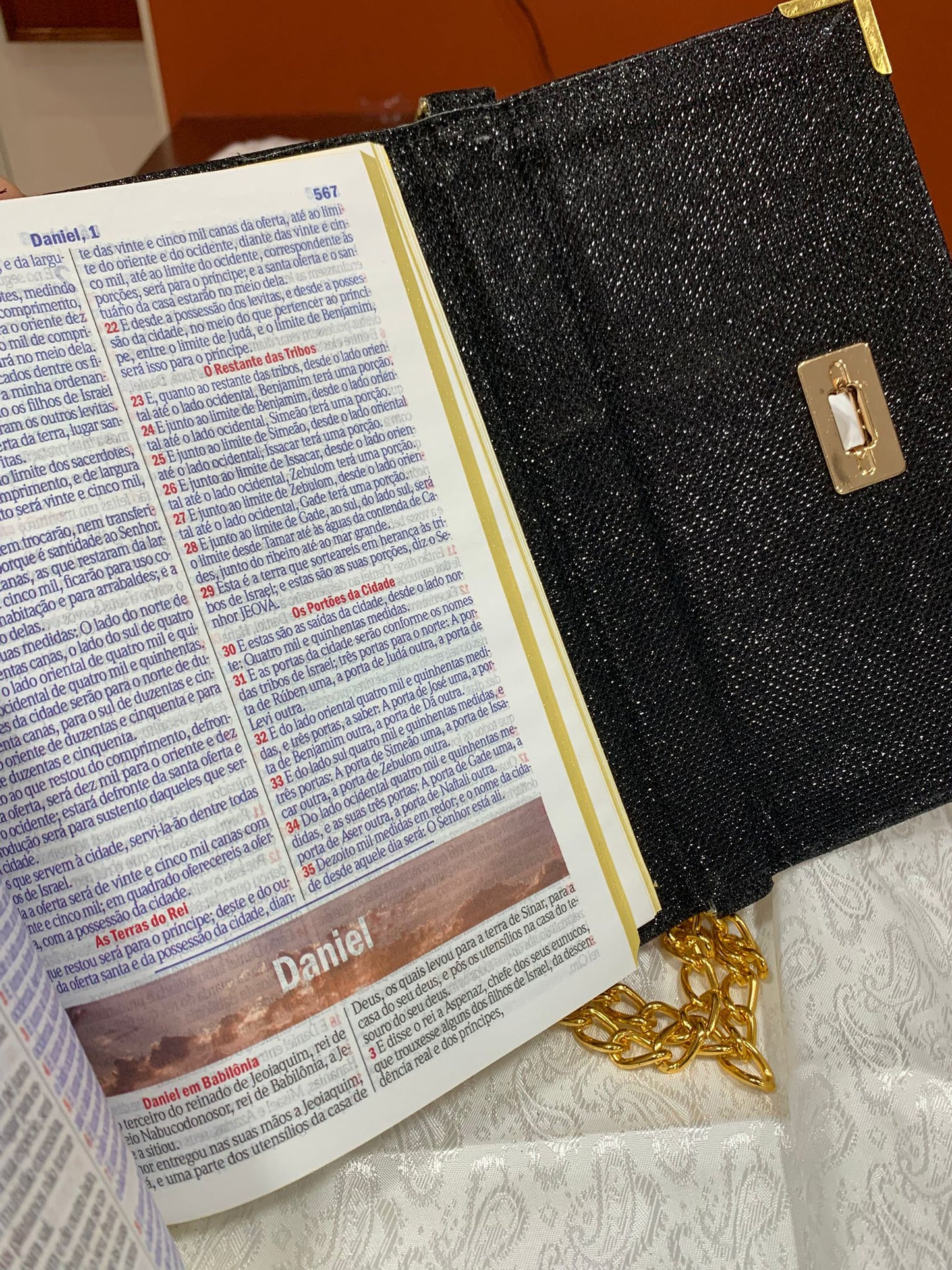 BIBLIA RC BOLSA COM ALÇA PRETA BRILHANTE