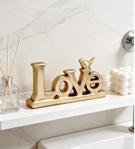 Objeto Decorativo Palavra "Love" com Passarinho – Dourado