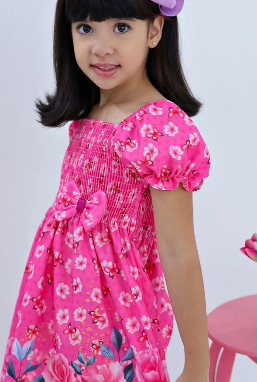 Bubblegum pink puff - 04 years