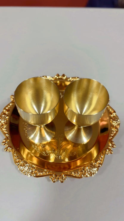 KIT DE CÁLICE DUPLO COM BANDEJA PARA CEIA  (Acabamento Dourado)