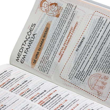 Discoveries Bible (pink)