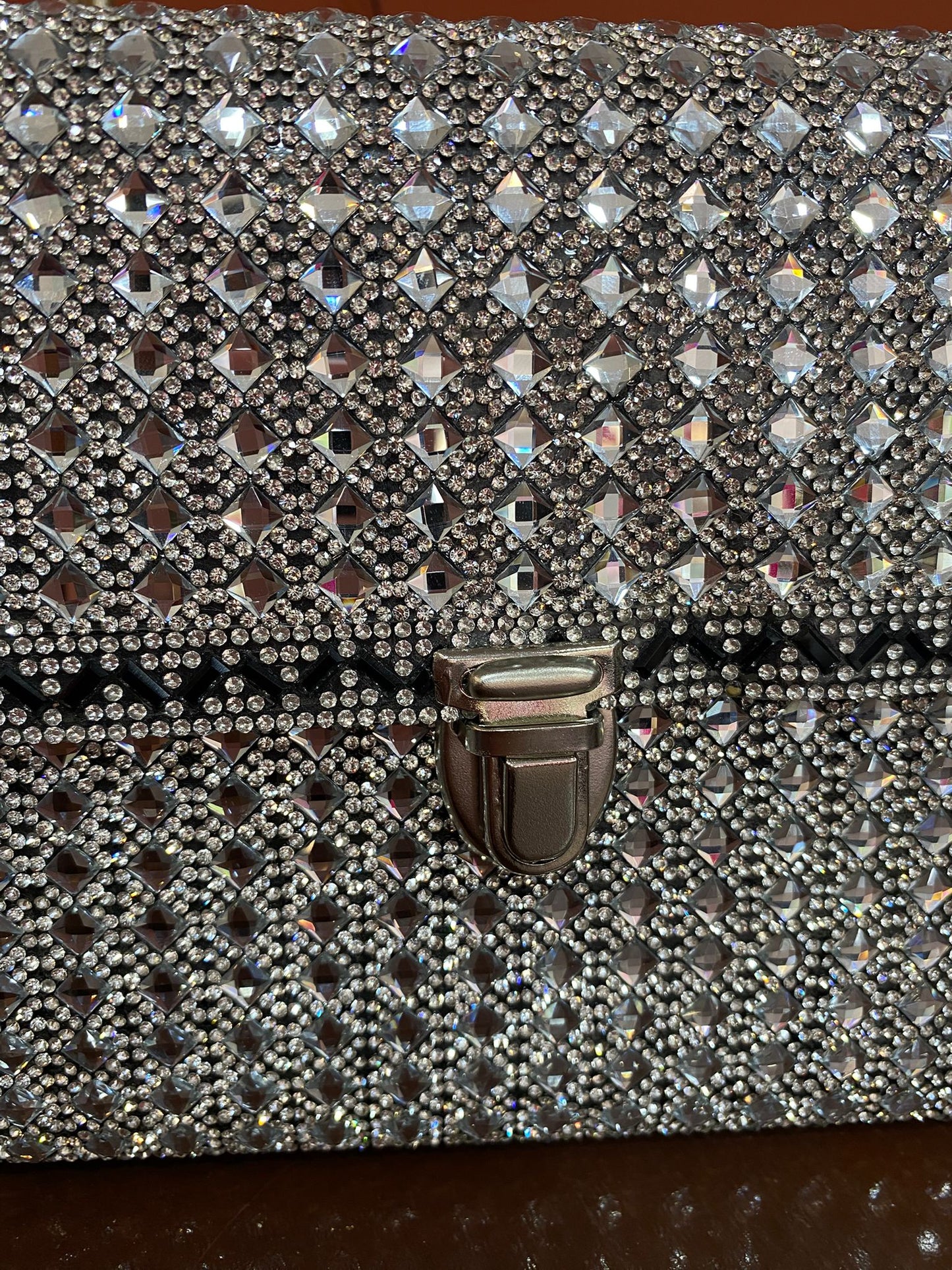 BÍBLIA HORTÊNCIA LUXO COM ALÇA DOURADA TIPO BOLSA  24X16