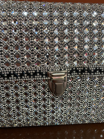 BÍBLIA HORTÊNCIA LUXO COM ALÇA DOURADA TIPO BOLSA  24X16
