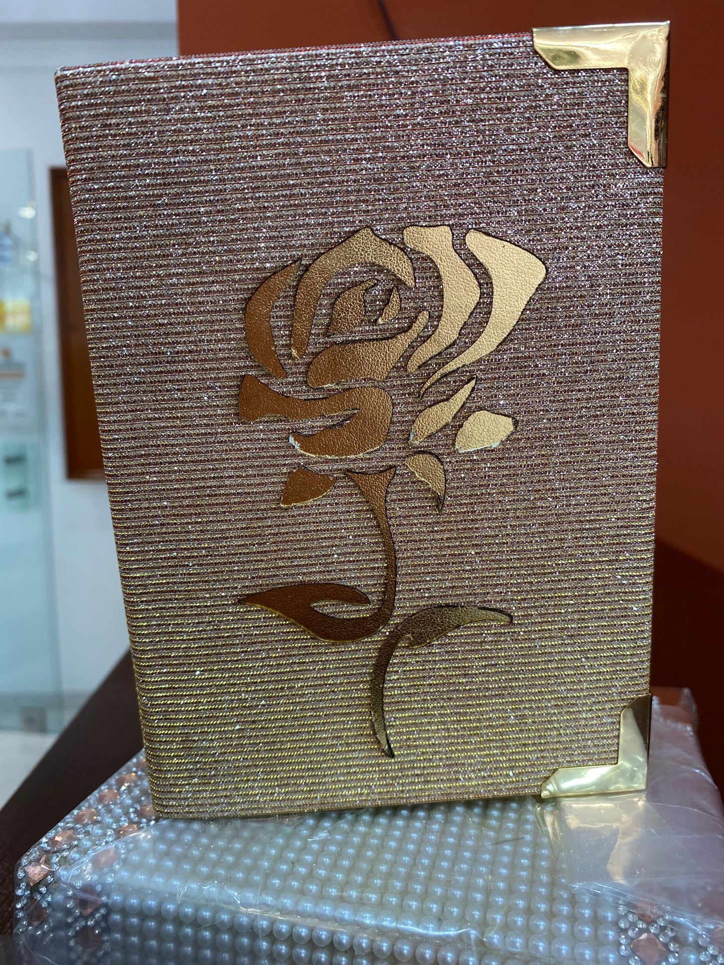 BÍBLIA JULIANNA ROSA DOURADA 16x11