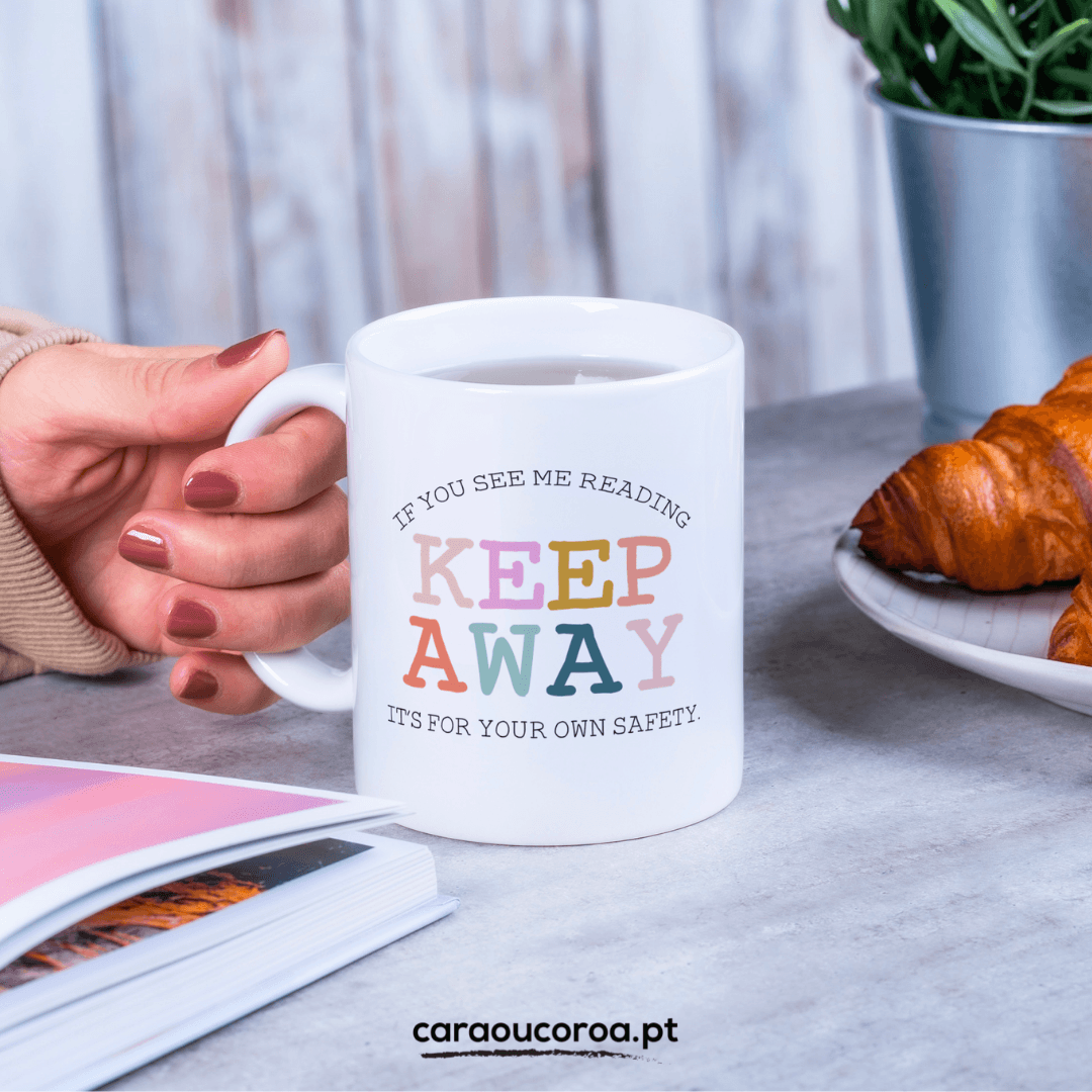 Caneca "Keep Away" (EN)
