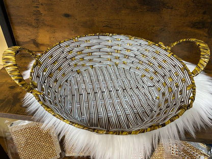 Round basket for supper bread