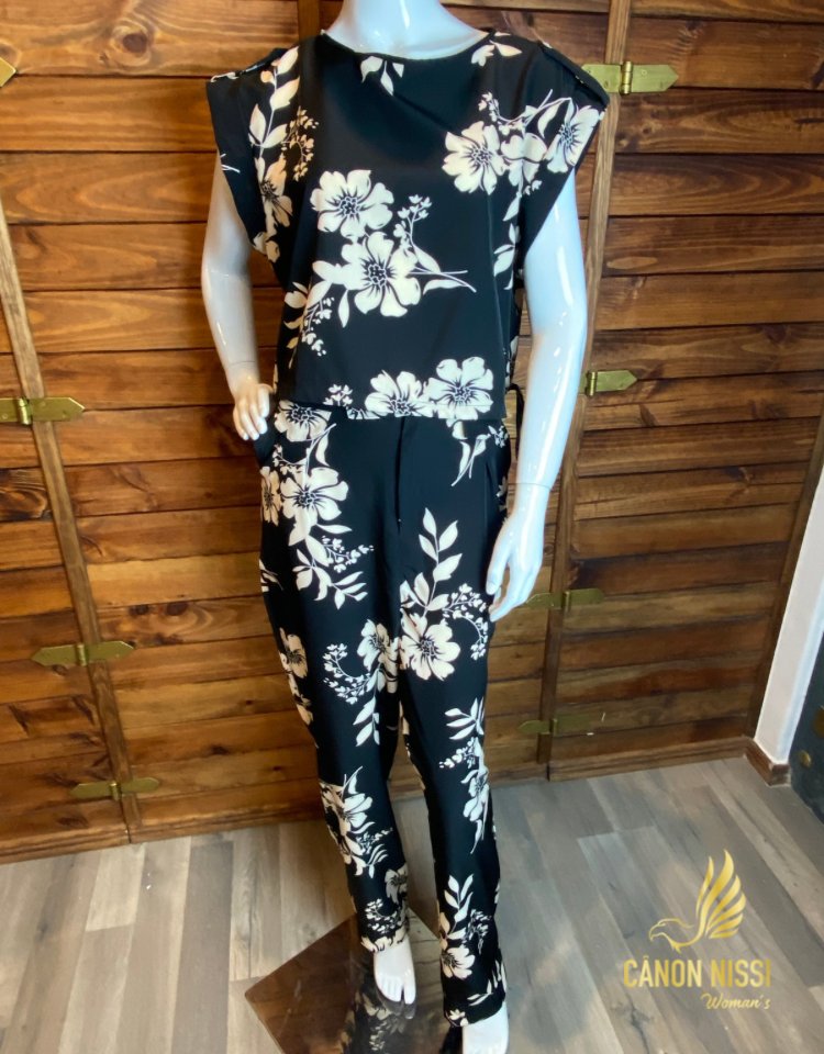 CONJUNTO DE CALÇA E BLUSA FLORAL PLUS SIZE- ISÍS