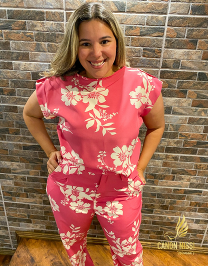 CONJUNTO DE CALÇA E BLUSA FLORAL PLUS SIZE- ISÍS