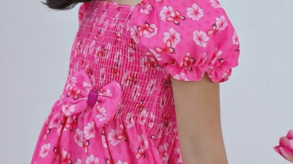 Bubblegum pink puff - 04 years