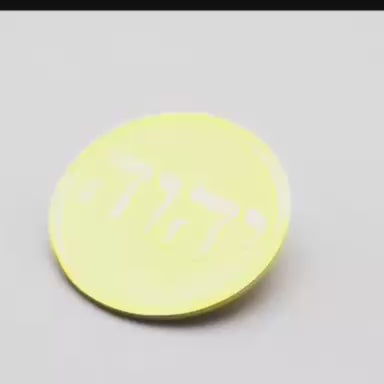 PIN METÁLICO TETRAGRAMA AÇO INOXIDÁVEL DOURADO