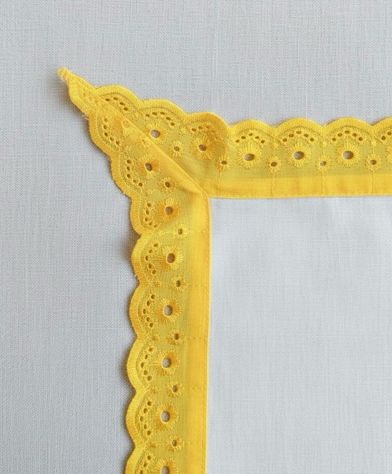 TOALHA PARA MESA DE SANTA CEIA RENDA AMARELA