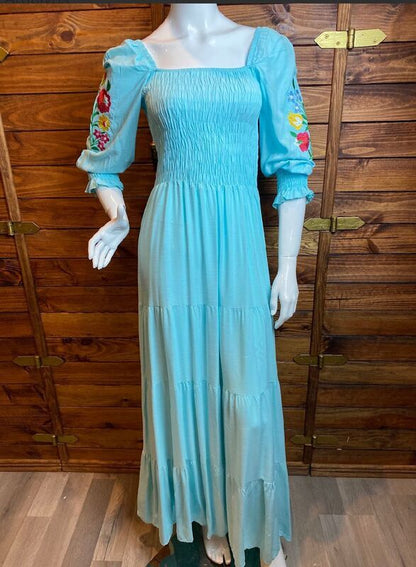 VESTIDO VISCOLINHO COM MANGA BORBADA - REBECA