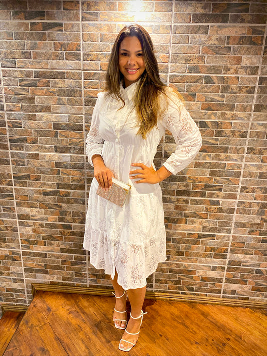 VESTIDO BRANCO DE RENDA COM BOTOES NA FRENTE - EVILIN