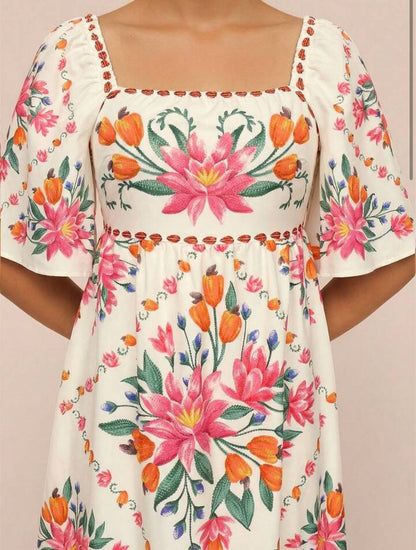 VESTIDO MIDI FLORAL BRISA TROPICAL