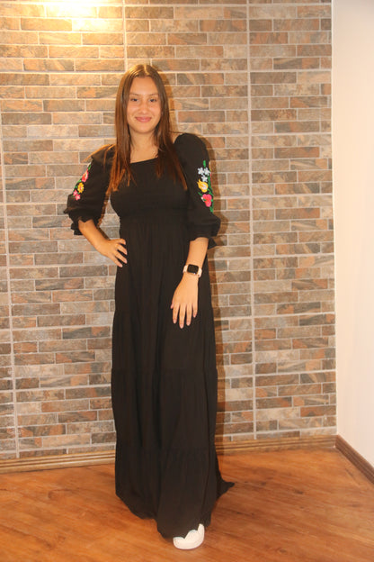 VESTIDO VISCOLINHO COM MANGA BORBADA - REBECA
